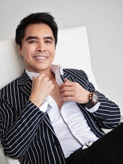 Daniel Winn: Từ cậu bé bán bánh cuốn đến nghệ sĩ triệu đô