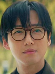Nam Goong Min trẻ bất ngờ trong phim mới