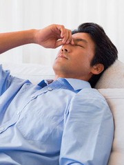 Nên hay không đóng kín cửa khi bật điều hòa?