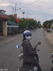 Xe tải gặp 'Ninja chúa', tài xế có pha xử lý 10 điểm không có nhưng