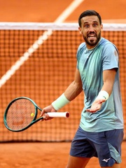 Tay vợt Damir Dzumhur thắng trận ở Roland Garros mà không hay biết