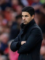 HLV Arteta của Arsenal nói điều ‘vô lý’ sau trận thua PSG