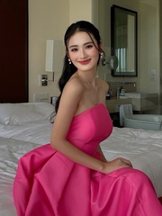 Netizen bắt bẻ trình tiếng Anh của Ý Nhi tại Miss World 2025