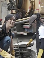Cô gái về quê sau lời nhắn 'bố móc cống nuôi con'