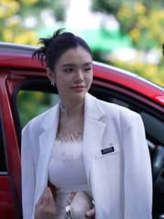 Vừa lộ diện trong 'Gió ngược chiều', Yeye Nhật Hạ hút triệu view