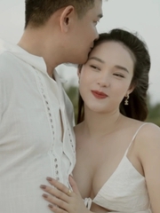 Nữ ca sĩ cưới doanh nhân nghìn tỉ, từng bật khóc tố bị Hồ Ngọc Hà 'chèn ép'