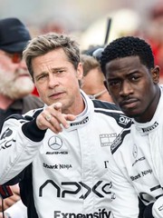Hé lộ cát sê khủng của Brad Pitt trong phim đua xe F1