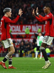 5 ngôi sao Man Utd bị cấm đến sân tập
