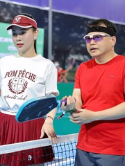 Rộ tin 'Shark Bình cho Phương Oanh 1 tỉ mỗi tháng tiêu vặt': Sự thật ra sao?