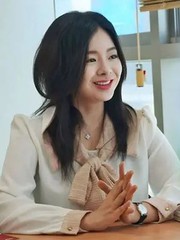Diễn viên phim 18+ thành giảng viên đại học