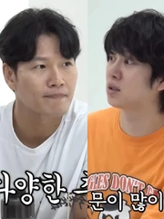 Heechul uất ức vì không được mời cưới, Kim Jong Kook lạnh lùng phán một câu khiến dư luận dậy sóng