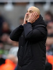 Chelsea chê HLV Enzo Maresca chưa chín chắn về mặt... cảm xúc