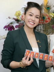 Sao Việt thưởng Tết cho nhân viên: Người mua xe hơi 700 triệu, người tặng vàng miếng