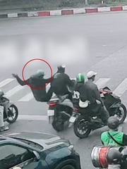 Xe đi người ở lại