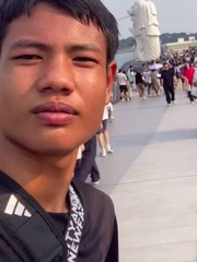 Chàng trai Thái 16 tuổi đưa ông ngoại vượt 2.000km đến Singapore