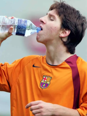 Lộ báo cáo viết tay khuyên Barca không ký Messi