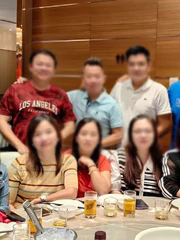 18 người kiện bạn cũ vì 'không chịu bao' tiệc họp lớp