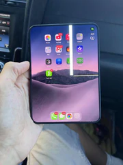 iPhone Duo lỗi màn hình gập chỉ sau vài giờ bóc seal