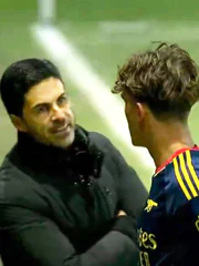 HLV Arteta ‘tóe lửa’ với sao trẻ Arsenal ở trận thua sốc
