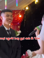 Cô dâu khiến quan viên hai họ cười ngất với màn phát biểu hài hước