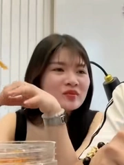 Chồng nhảy số cực nhanh khi vợ bảo 'nói một từ làm vợ giận sẽ được 500k'