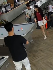 Nữ cao thủ bida ẩn danh làm nhân viên phục vụ