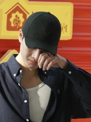 Nhâm Phương Nam nghẹn ngào trước lời tâm sự của ba cha con sống bằng cơm từ thiện