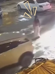 Vợ bật cười vì bị chồng bỏ quên ở bãi đỗ xe