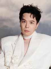 Trịnh Thăng Bình và sự thật sau mác 'cậu ấm lắm tiền'