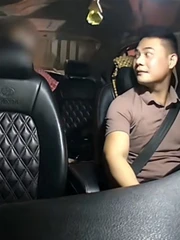 Phì cười với vị khách đòi 'xả nỗi buồn' nhưng vô cùng tinh tế