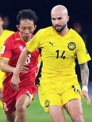 Cầu thủ nhập tịch Malaysia gây tranh cãi: Bị cấm ở tuyển quốc gia, vẫn đá giải quốc nội