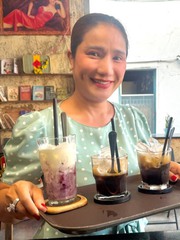 Lý do Cát Tường đóng quán cà phê bình dân dù có ngày bán gần 8 triệu?