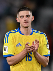 Tuyển Ukraine bị trộm trước trận play-off World Cup