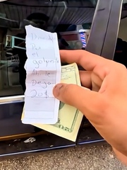 Tài xế sang chấn tâm lý với vết xước ô tô trị giá 20 đô la