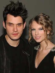 Taylor Swift và màn 'đụng độ hụt' đầy kịch tính với tình cũ John Mayer