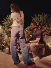 Nữ tay vợt số 1 thế giới Sabalenka được bạn trai triệu phú cầu hôn lãng mạn