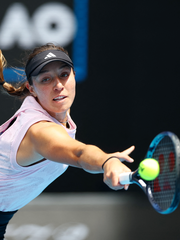 Tay vợt tỉ phú Jessica Pegula gây tranh cãi: Một số tay vợt nam cố tình ‘buông ván’ để giữ sức