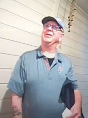 Shipper 68 tuổi nhận được 1,1 tỉ đồng 'tiền boa'