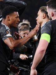 CĐV Aston Villa mắc kẹt tại Ý sau chiến thắng tại Europa League