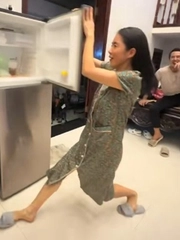 Hậu trường 'Bóng ma hạnh phúc': 'Trà xanh' và 'vợ cả' rủ nhau uốn dẻo