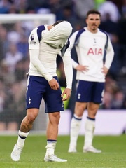 Tottenham thuê chuyên gia tâm lý hỗ trợ cầu thủ trong cuộc chiến trụ hạng