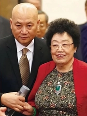 Vợ tỉ phú qua đời, 'Đường Tăng' của Tây du ký thừa kế bao nhiêu?