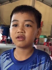 'Khi cả lớp có 34 bạn mà mỗi mình em là đi bộ'