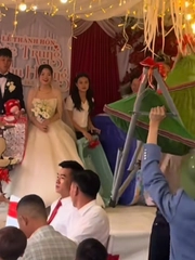 Bạn cứ việc sinh em bé, còn lại cứ để bọn mình lo
