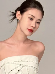 Chân dung nữ KOL tăng 10 triệu người theo dõi sau 1 đêm