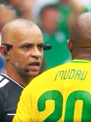 Trọng tài Brazil thành ‘ngôi sao meme’ ở trận khai mạc World Cup 2026