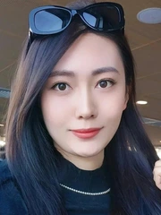 Chân dung nữ KOL trong vụ 'bốc hơi' tỉ USD của đại gia