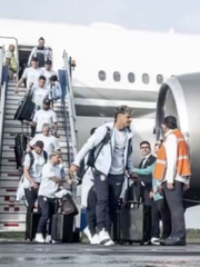 Uruguay vất vả trước trận ra quân World Cup vì FIFA quên thủ tục bay