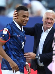 Vì sao trang phục Mbappe có điểm khác đồng đội ở World Cup 2026?