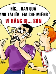 Cầu thủ đầu tiên bị đuổi vì dùng tay che miệng tại World Cup